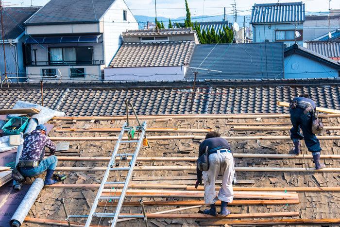 屋根葺き替え工事